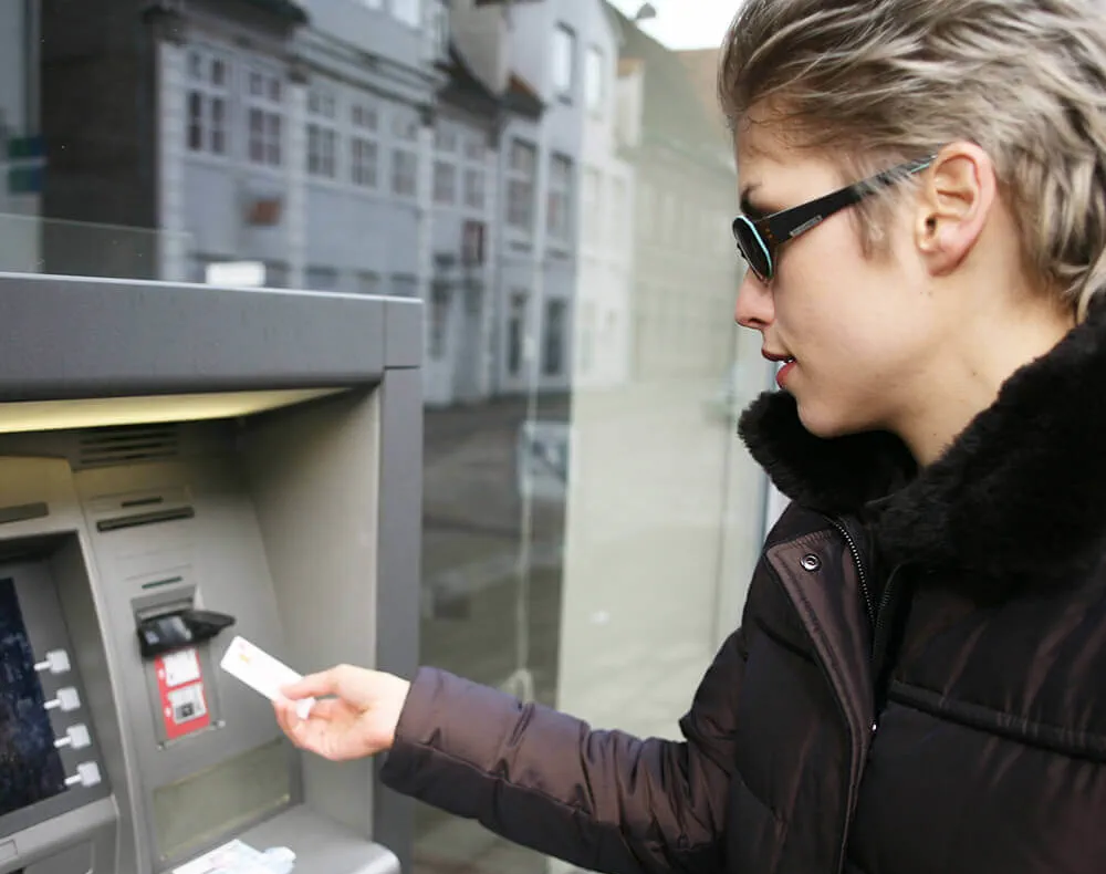 Sigma Self-Service Instant Financial Issuance for Kiosk